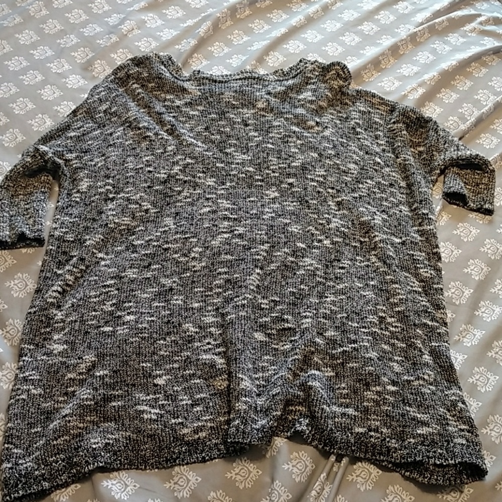 Express Sweater - Picture 3 of 4